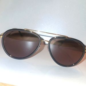 Authentic NWOT Burberry OLIVER 3125